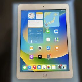 Apple iPad (第5世代) 32GB シルバー