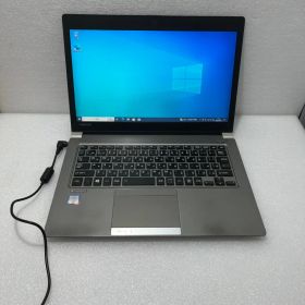 【中古】TOSHIBA dynabook R63/J 13.3型FWXGA1366x768 Core i5-7200U 2.5GHz 8GB SSD128GB Win10 無線LAN内蔵 Bluetooth HDMI VGA バッテリー欠品【レビュー記入で保証期間を3ヶ月に延長します。必ず商品到着後1ヶ月保証の期間中にレビューをお願いします】