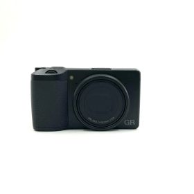 【全額返金保証】【最速発送】RICOH コンパクトデジタルカメラ GR III 美品 動作確認済