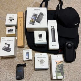 Insta360 X4 アクションカメラ 本体 アクセサリー付き