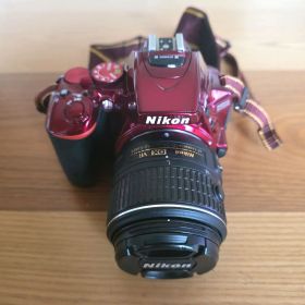 Nikon D5500 レッド デジタル一眼レフカメラ