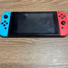 Nintendo Switch 本体 赤と青