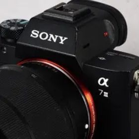【制限解除済】α7III完全セット！4K対応 SONY ILCE-7M3K