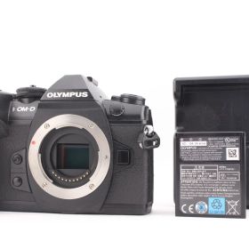 ★良品★OLYMPUS オリンパス OM-D E-M1 Mark II ボディ★ M9602＃42