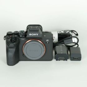 [美品 | シャッター数10,300回] SONY α7 IV（ILCE-7M4） [ボディ] | SONY Eマウント