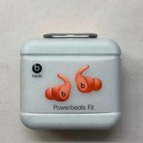 【新品未開封】PowerbeatsFit オレンジME2M4PA/A RQXNG