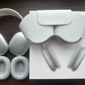 AirPods Maxシルバー本体 ケース付き