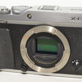 251267★極上★富士フイルム(FUJIFILM) ミラーレス一眼カメラ X-E3シルバー X-E3-S