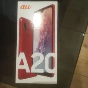 Galaxy A20 レッド 32 GB au