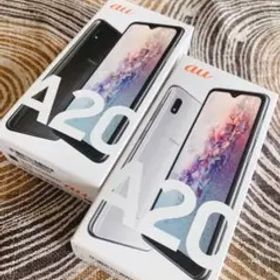【Galaxy A20 32 GB au 】white or black