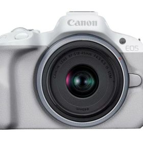 【中古】 Canon ミラーレス一眼カメラ EOS R50 標準ズームレンズキット(RF-S18-45) ホワイト/APS-C/約376g EOSR50WH-1845ISSTMLK 当店保証30日間 人気 ミラーレス 一眼レフ 交換レンズ カメラ