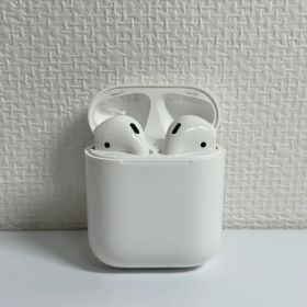 AirPods 第2世代 MV7N2J/A (充電ケース付き) 新品 3,080円 中古