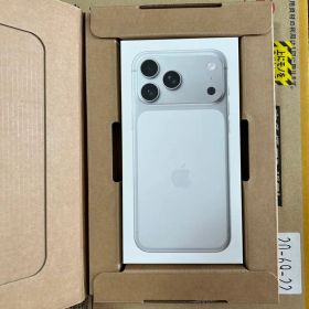 iPhone 17 Pro Max 1T Silver
