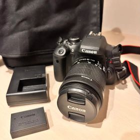 Canon EOS Kiss X8i デジタル一眼レフカメラ