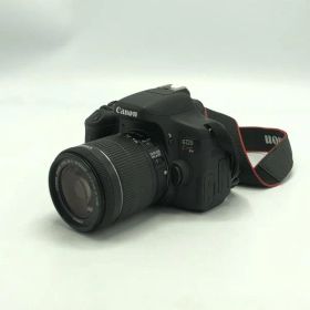 【中古】キャノン EOS Kiss X8i ダブルーズームキット デジタル一眼レフカメラ キヤノン【本体のみ】[10]