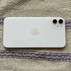 Apple iPhone11 本体 ホワイト 64GB