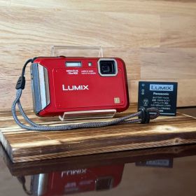 【動作OK】Panasonic LUMIX DMC-FT20 防水・防塵 レッド
