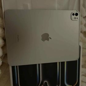 Apple iPad Pro 11インチ シルバー 本体