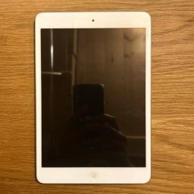 Apple iPad Mini A1432モデル ホワイト 7.9インチ
