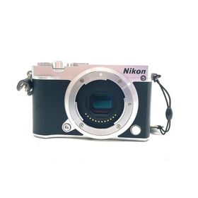 【全額返金保証】【最速発送】Nikon デジタル一眼 1 J5 美品 動作確認済