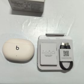 Beats Studio Buds ワイヤレスノイズキャンセリングイヤフォン