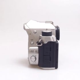 【中古】(ペンタックス) PENTAX KP ボデイ シルバー