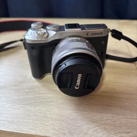 CANON EOS M6 カメラ
