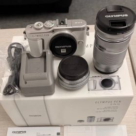 OLYMPUS ミラーレス一眼カメラ PEN E-PL10 EZダブルズームキット ホワイト R25K2