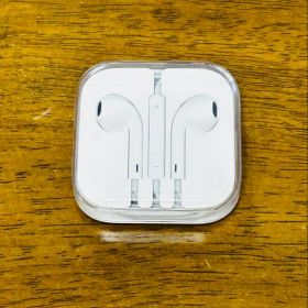 Apple EarPods リモコン付き ホワイト