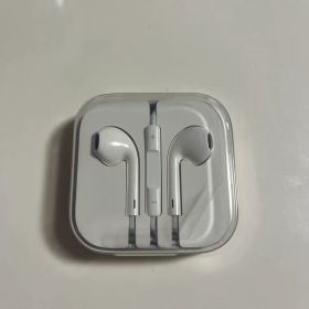 Apple EarPods ホワイト オリジナルケース付き