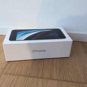 Apple iPhone SE 64GBの箱 EarPods付き
