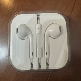 Apple EarPods ホワイト リモコン付き
