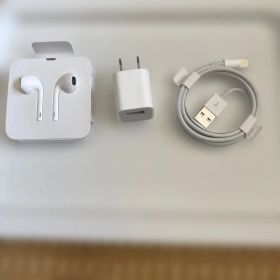 Apple EarPods &USB電源アダプタ & Lightningケーブル