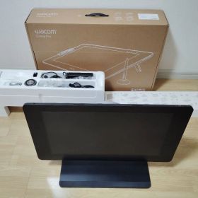 Wacom Cintiq Pro 24 液晶ペンタブレット本体 スタンドセット