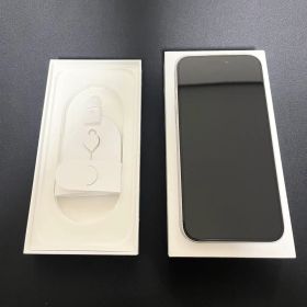 [美品] iPhone16 Plus 512GB ホワイト SIMフリー