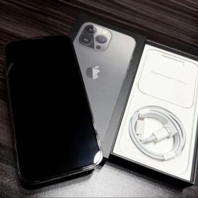 【美品】iPhone13 pro 256GB グラファイト