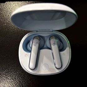 Anker ワイヤレスイヤホン ライトブルー soundcore life P3