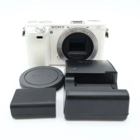 ■美品■ SONY α6000 ILCE-6000 ホワイト #19010
