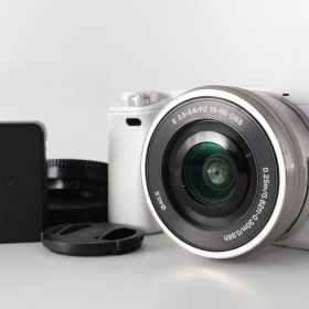 《 ショット数 2954回》SONY ミラーレス一眼 α6000 パワーズームレンズキット E PZ 16-50mm F3.5-5.6 OSS ホワイト ILCE-6000L W