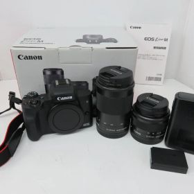 美品 Canon EOS Kiss M ダブルズームレンズキット ミラーレス一眼