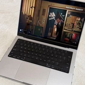 MacBook Pro 2023 14インチ (筐体破損あり) 16GB
