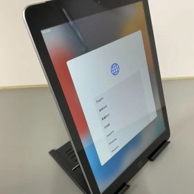 [101]【状態：画面下部割れ、背面キズ多め】iPad 第6世代 Wi-Fi+セルラーモデル 32GB スペースグレー | あいぱっど アイパッド タブレット 中古iPad iPad本体 ipad A1954