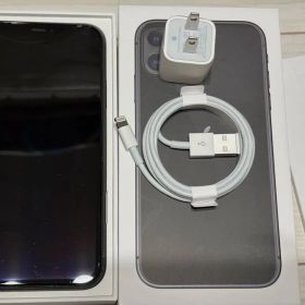 iPhone11 ブラック 128GB ひび割れ 充電器付き