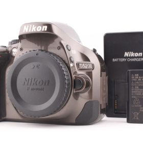 ★良品★《ショット数15,944回 》NIKON ニコン D5200 ボディ ブロンズ★ M9678＃13
