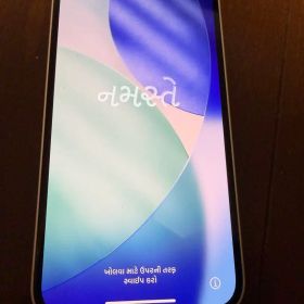 Apple iPhone 13 ホワイト 本体