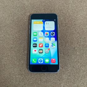4134【早い者勝ち】美品☆電池新品☆iPhoneSE2 64GB SIMフリー