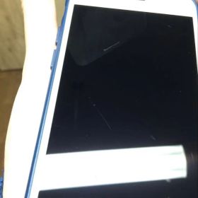 Apple iPhone8 SIMロックなし 最大バッテリー76%