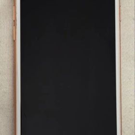 アイフォン iphone8 64GB 本体 ゴールド バッテリー86%