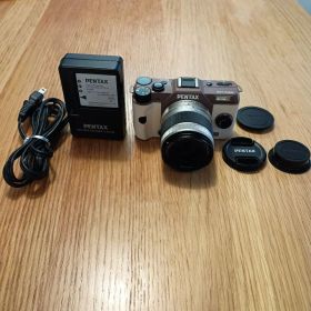 PENTAX Q10 5-15mm ホワイト/ブラウン ミラーレス一眼