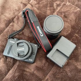 【美品】Canon EOS M2 ダブルレンズキット 豪華3本セット